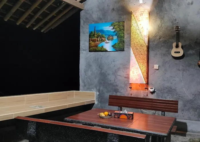 Отель типа "постель и завтрак" P'moon Open 2 *